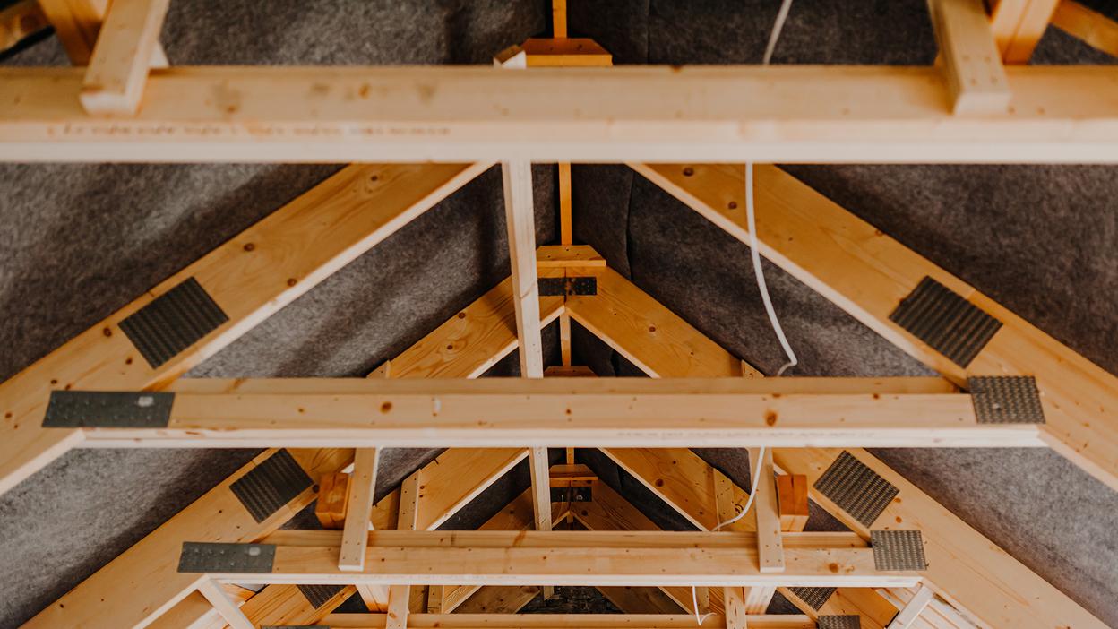 Dachboden mit Dämmung Dachboden mit Dämmung